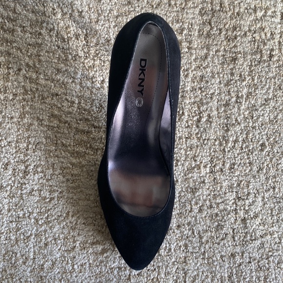 DKNY Suede Pump Shoes Size 8 - Picture 10 of 10
